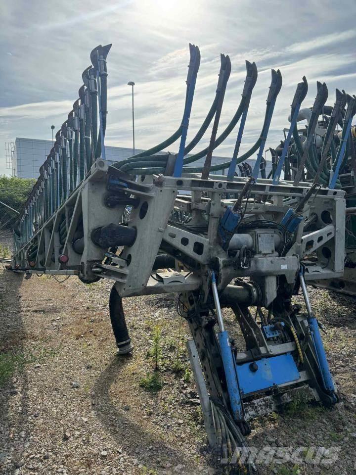 Bomech 24M Sprayer fertilizers