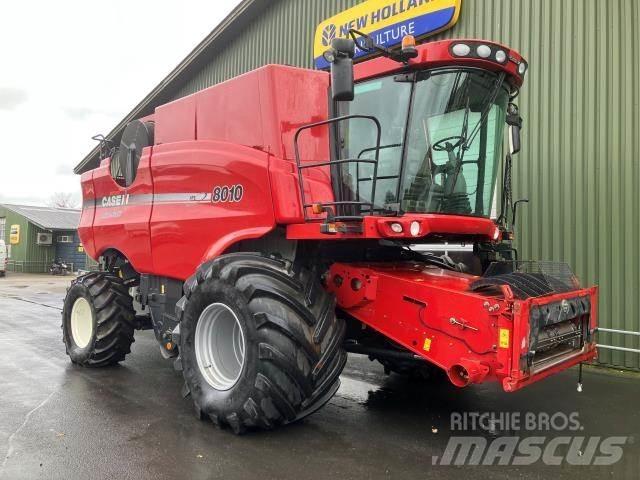 Case IH 8010 Combine harvesters