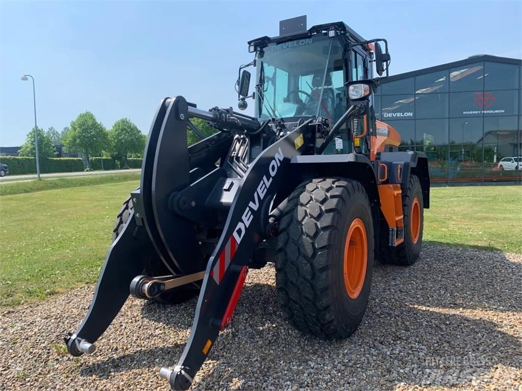 Develon DL250-7 Wheel loaders