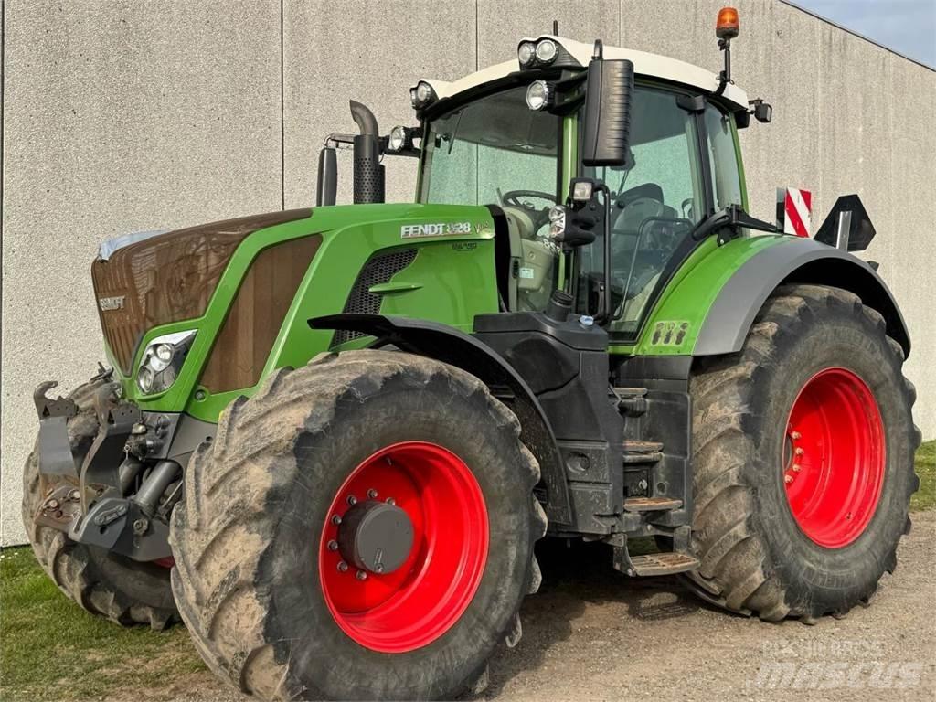 Fendt VARIO 828 Tractors