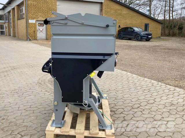 Hilltip 400TR Sand and salt spreaders
