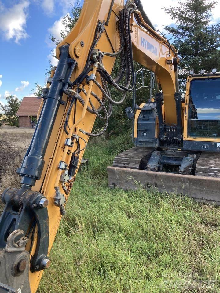 Hyundai HX 145 Crawler excavators