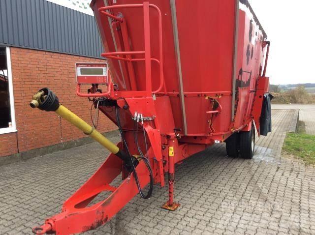 JF WM 22 Forage wagons
