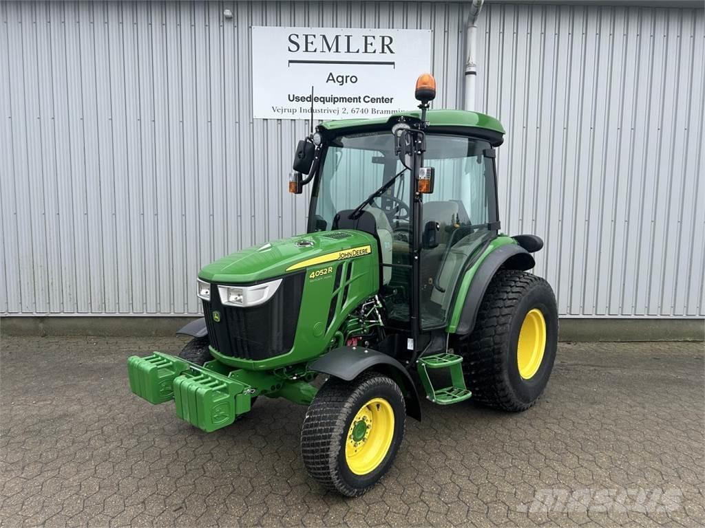 John Deere 4052R Compact tractors