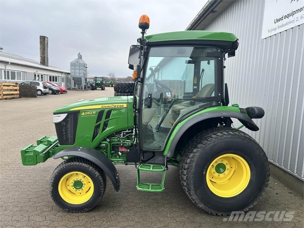 John Deere 4052R Compact tractors