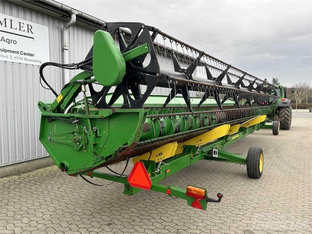 John Deere 635R Combine harvester heads