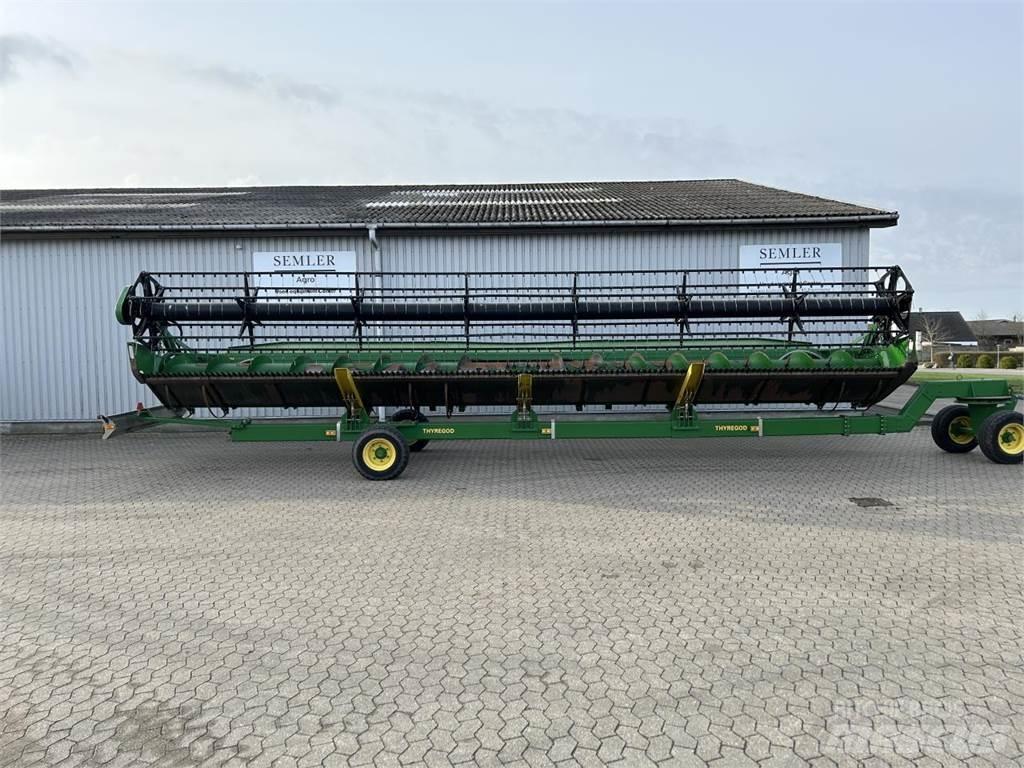 John Deere 635R Combine harvester heads