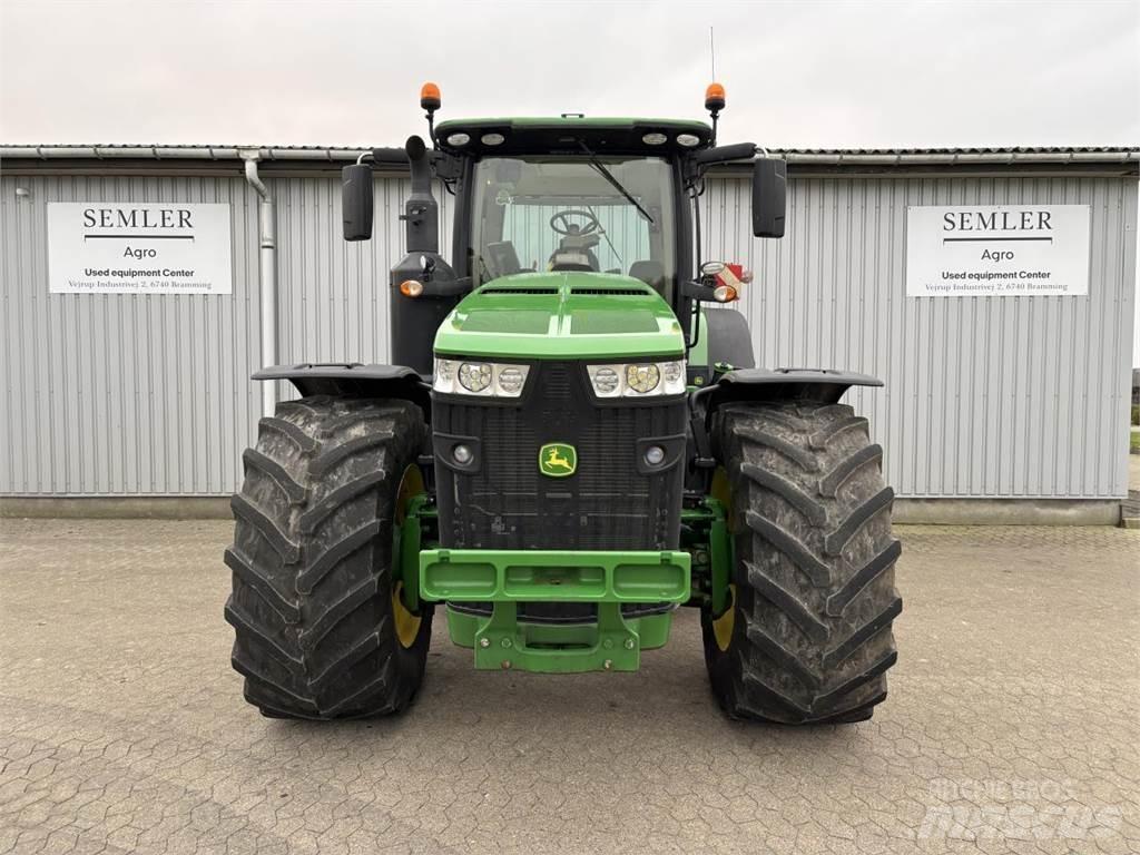 John Deere 8320R Tractors