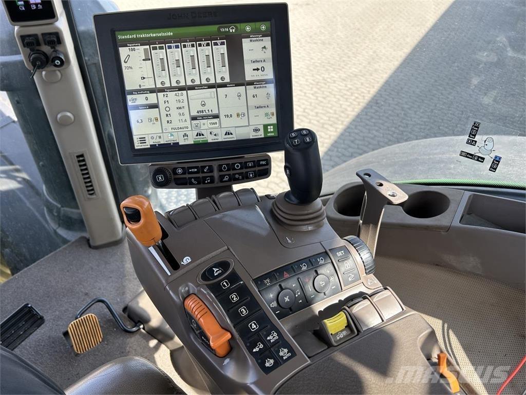 John Deere 8370R Tractors