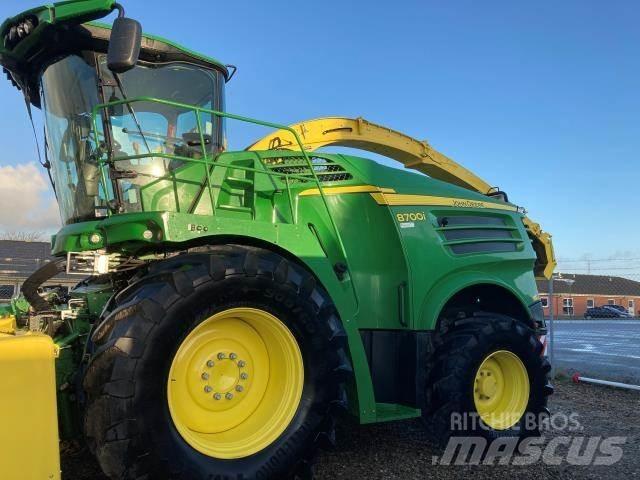 John Deere 8700 Forage harvesters