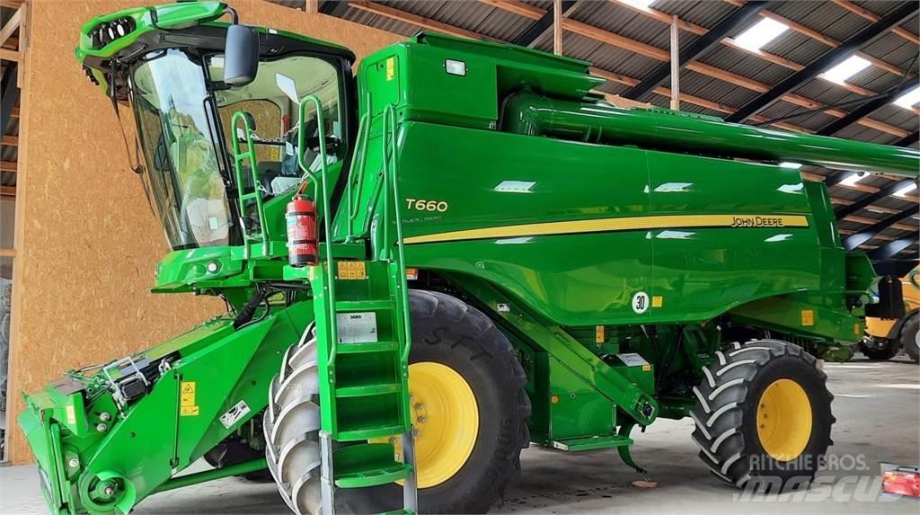 John Deere T660 Combine harvesters