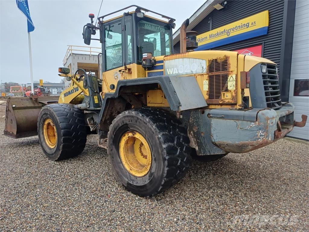 Komatsu WA 320 Wheel loaders