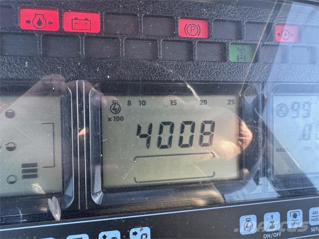 New Holland TM155 Tractors