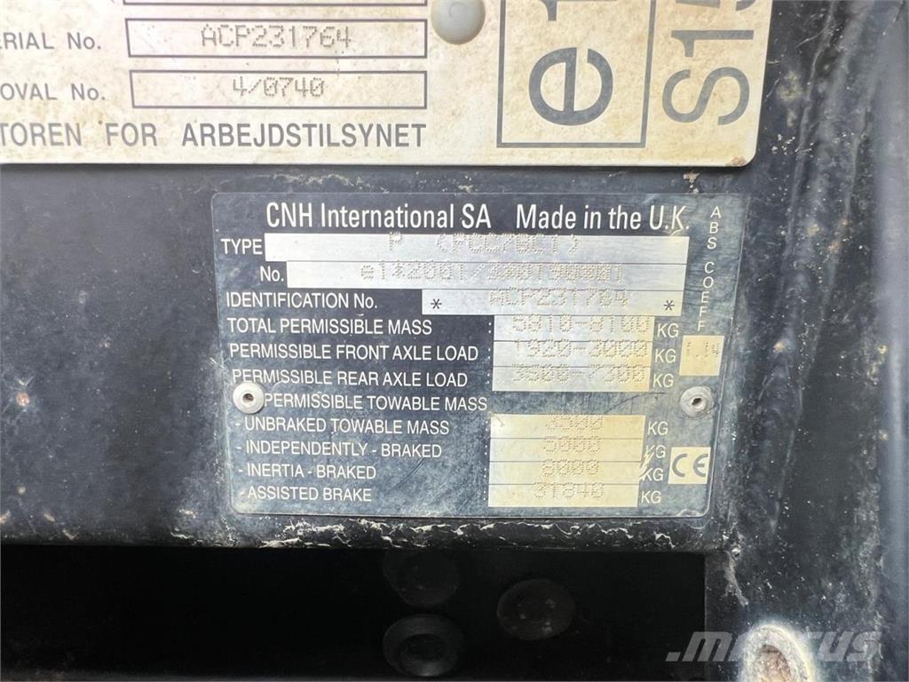 New Holland TS115A Tractors