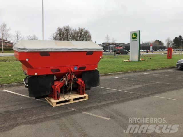 Rauch 30.1 AXIS Sprayer fertilizers