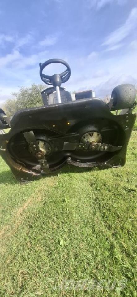 Stiga 320 Compact tractors