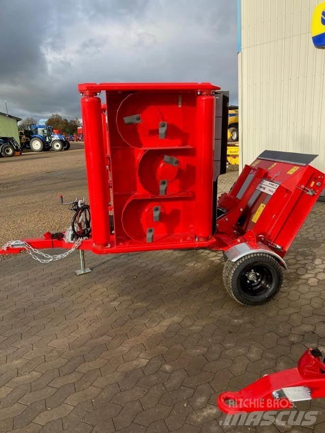 Trimax SNAKE 320 Mowers