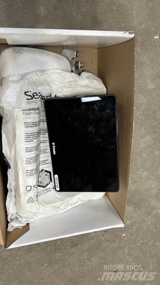 Trimble GFX-750 GPS