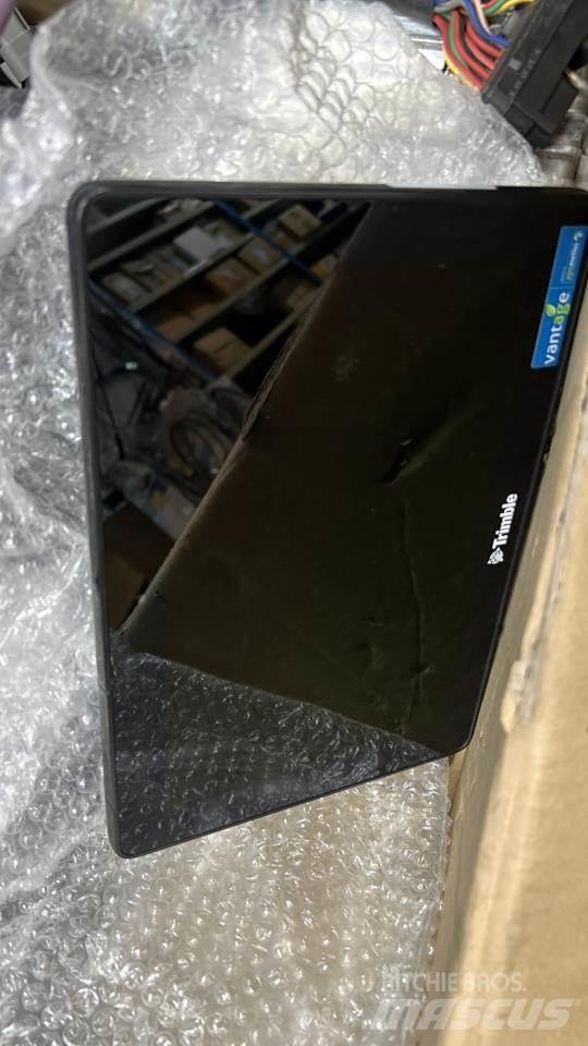 Trimble GFX-750 GPS