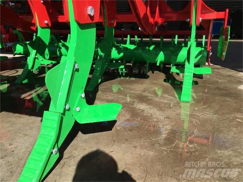 Agro-Tom  Chisel ploughs