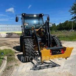John Deere 204 G Mini loaders
