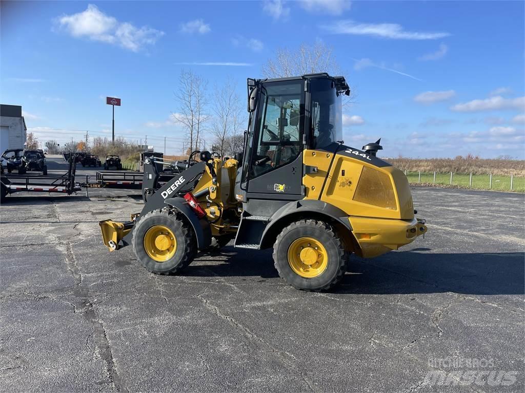 John Deere 244L Mini loaders