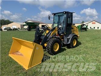 John Deere 244L Wheel loaders