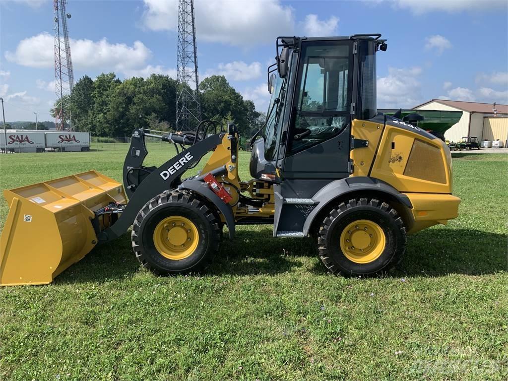 John Deere 244L Wheel loaders