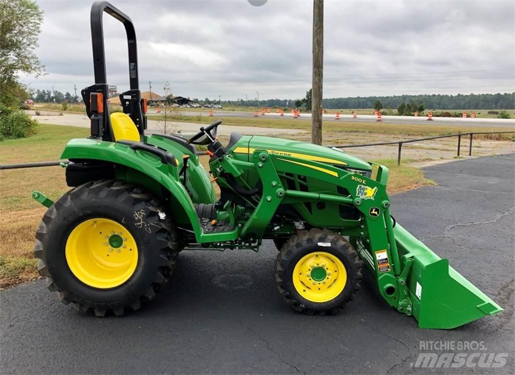 John Deere 3025D Compact tractors