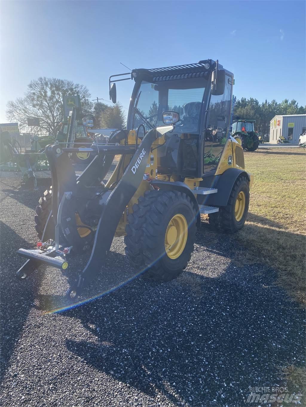 John Deere 304 G Mini loaders