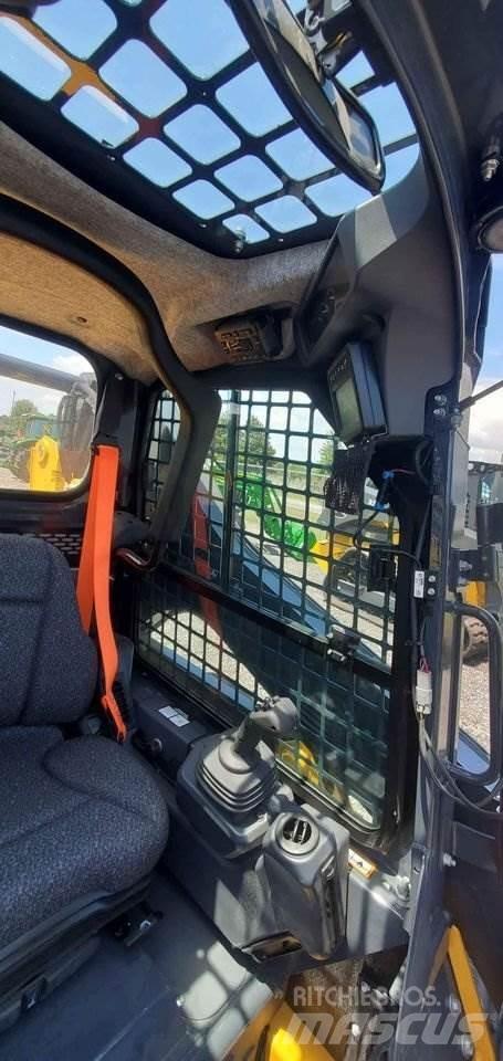John Deere 317G Mini loaders