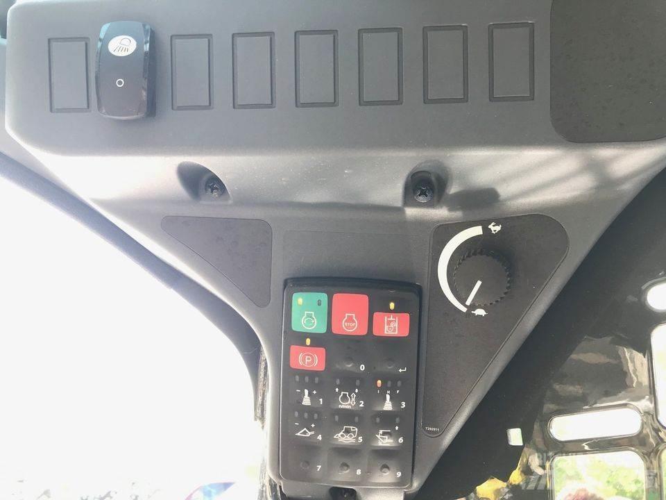 John Deere 317G Mini loaders