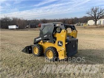 John Deere 318G Skid steer loaders