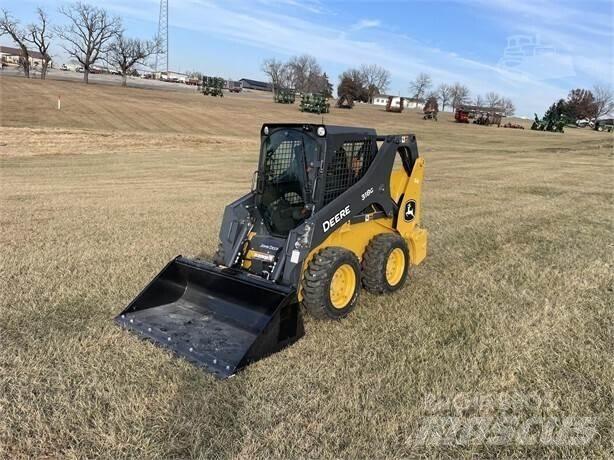 John Deere 318G Skid steer loaders