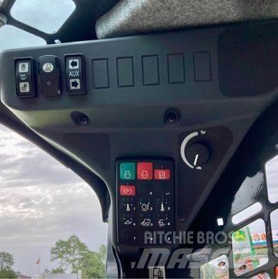 John Deere 325G Mini loaders