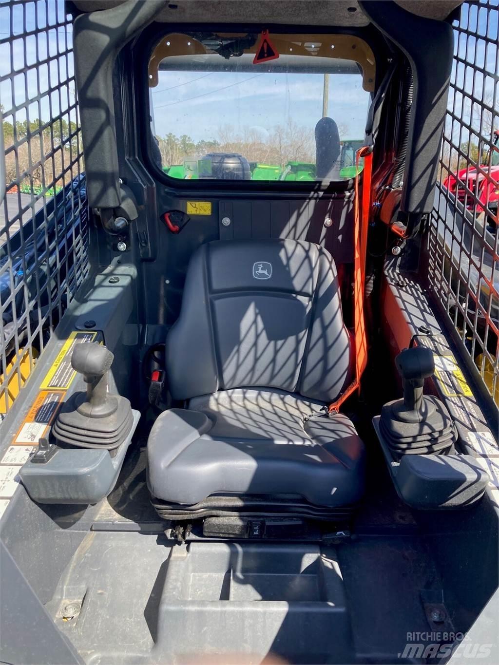John Deere 325G Mini loaders