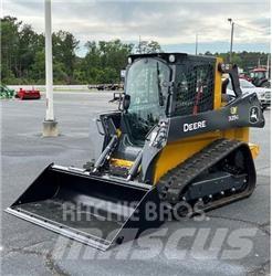 John Deere 325G Skid steer loaders