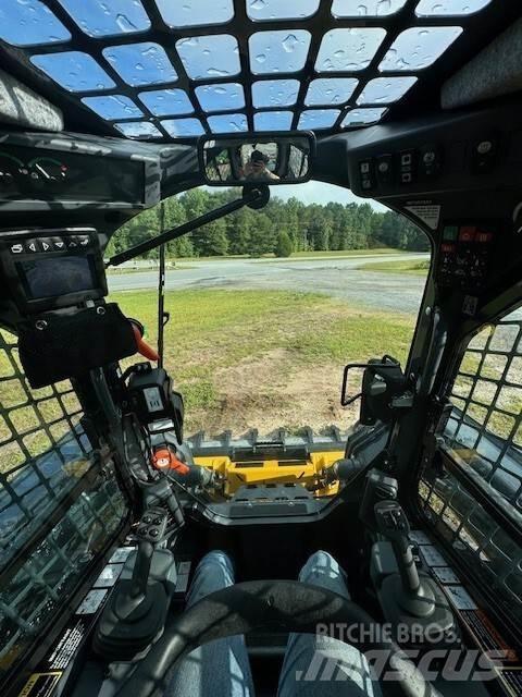 John Deere 325G Mini loaders