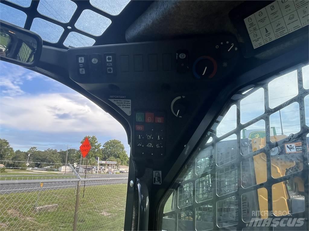 John Deere 325G Mini loaders