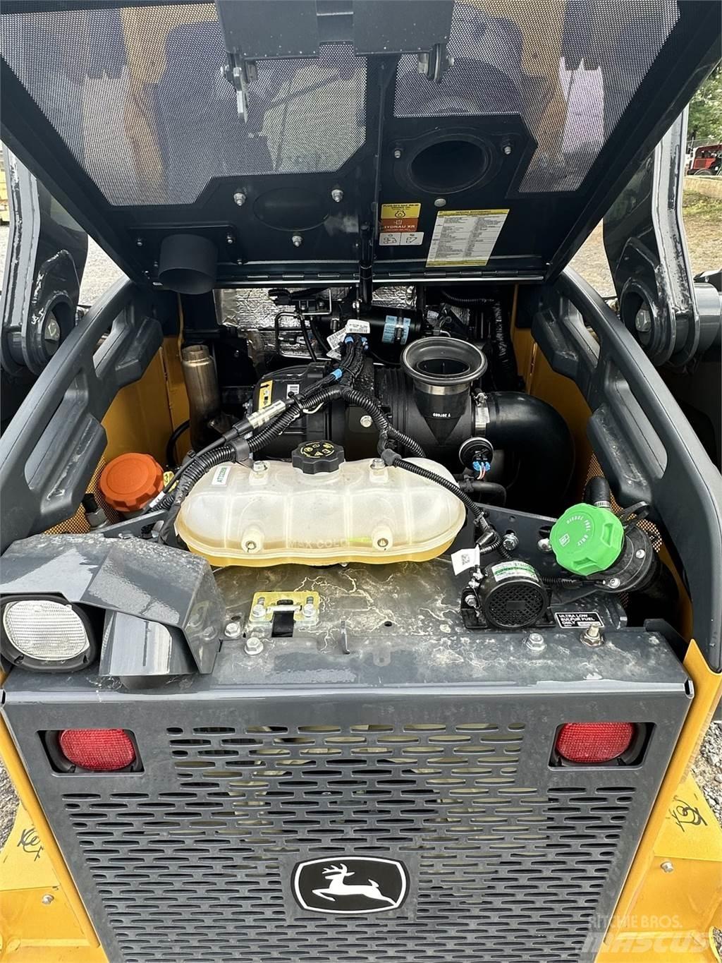 John Deere 325G Mini loaders