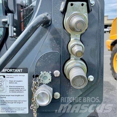John Deere 331G Mini loaders