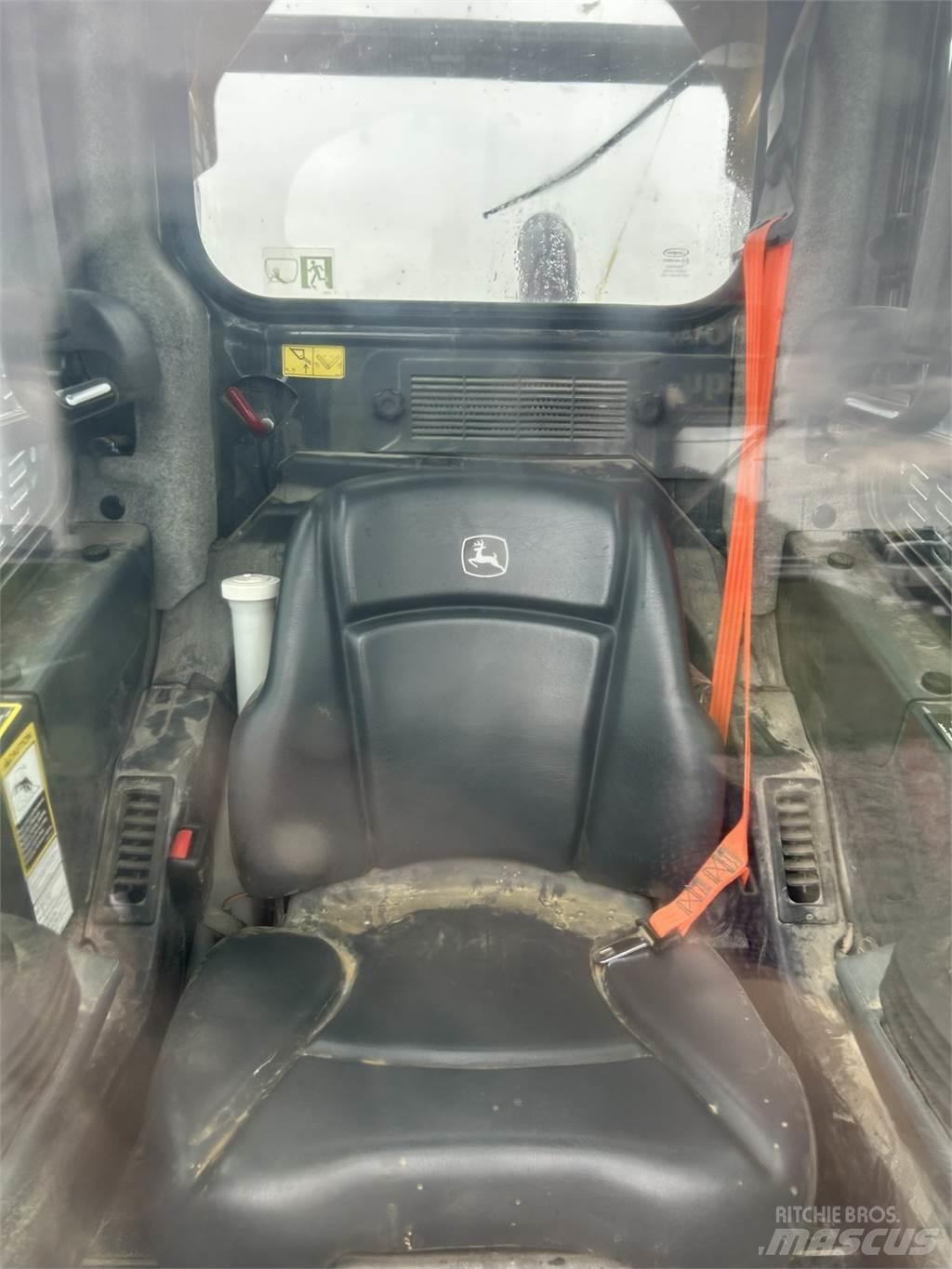 John Deere 331G Mini loaders