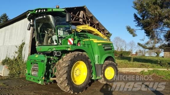 John Deere 8400 Forage harvesters