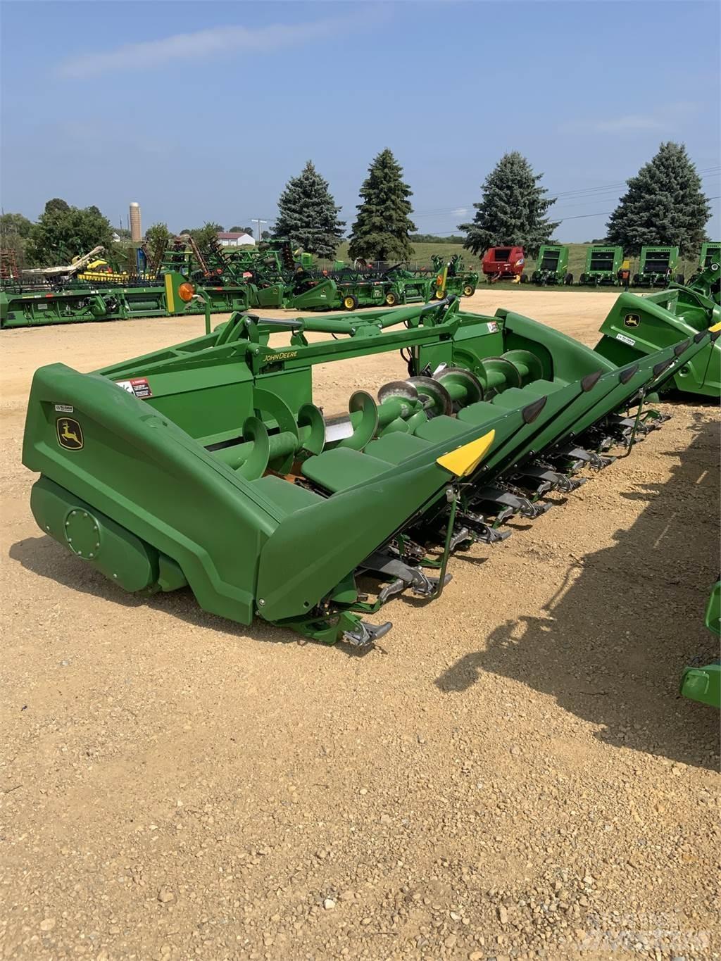 John Deere C8F Combine harvester accessories
