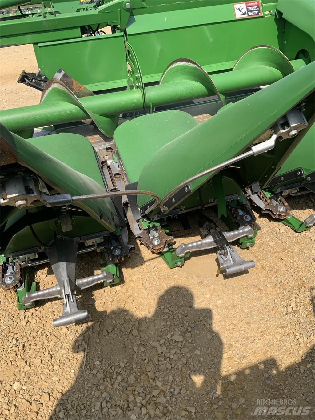 John Deere C8F Combine harvester accessories