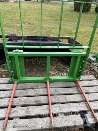 John Deere NA Bale shredders, cutters and unrollers