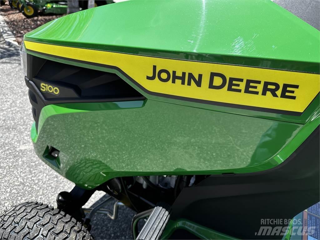 John Deere S100 Riding mowers