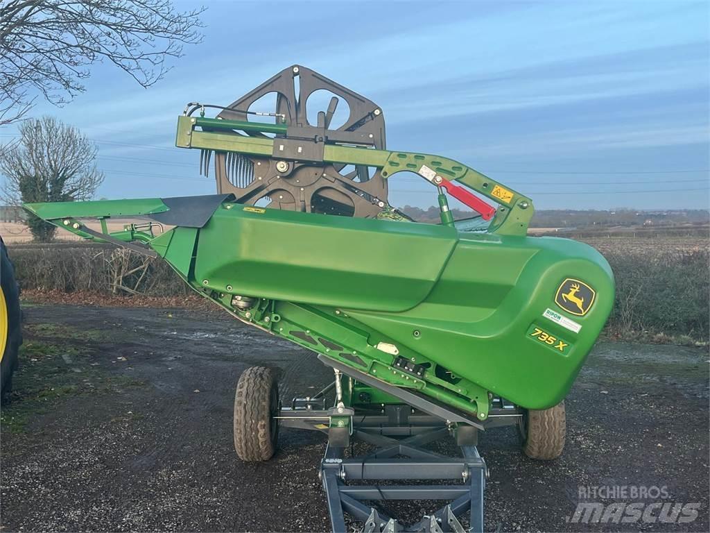 John Deere S790 Combine harvesters