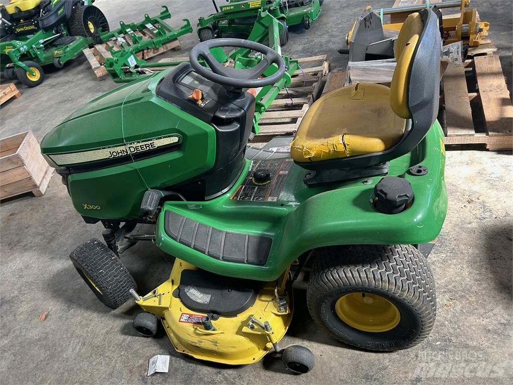 John Deere X300 Riding mowers
