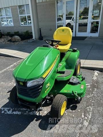 John Deere X380 Riding mowers